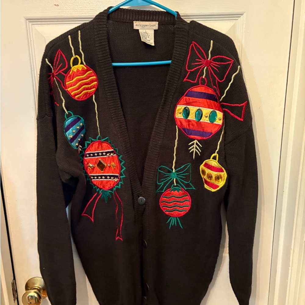 Holiday Cardigan with Ornament‎ Design